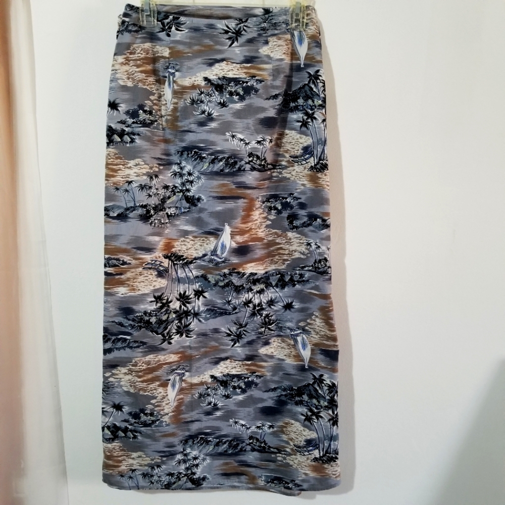 Clothing & Company Ladies M Wrap Skirt